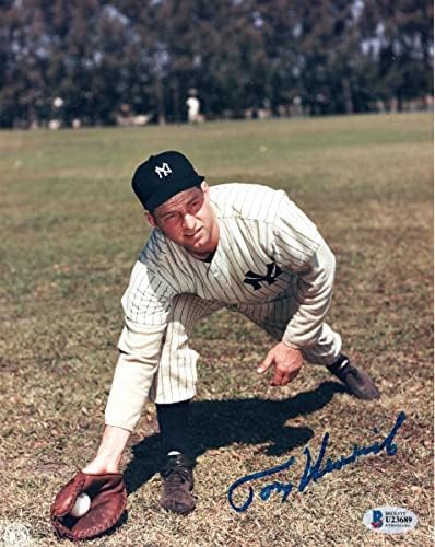 Tommy Henrich Aláírt New York Yankees 8x10 Fotó Beckett Hitelesített - Dedikált MLB Fotók