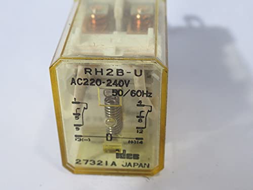 IDEC RH2B-UAC220-240V Teljesítmény Relé, DPDT, 240VAC, 10A, Dugó